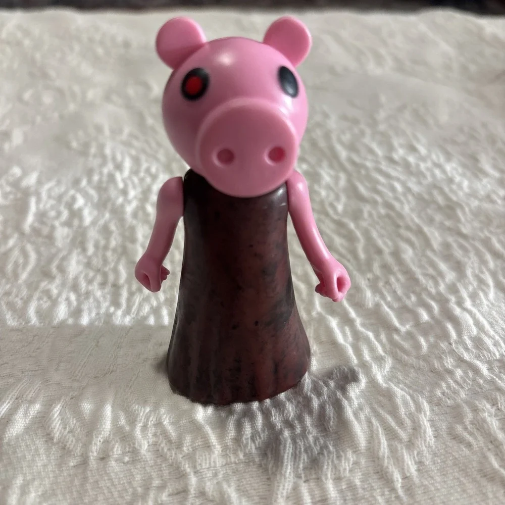 Robolox Piggy 3.25